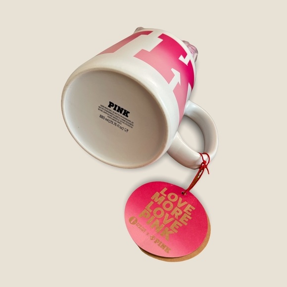 Victorias Secret PINK Fresh & Clean Mug Giftset with Cozy Socks - Picture 6 of 7
